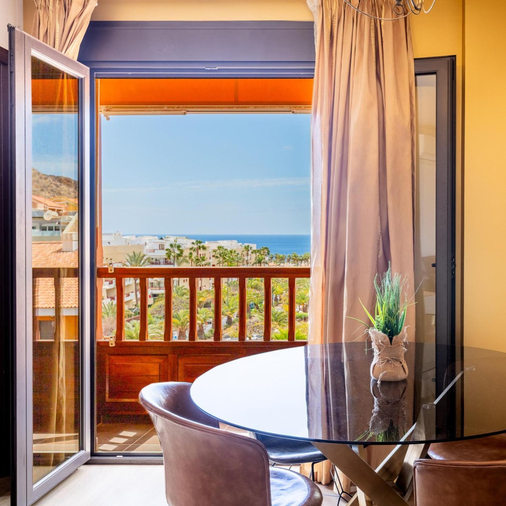 Sunset Palm Mar - Family Friendly Suites Luaran gambar